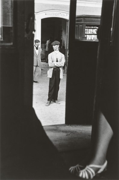 Estación de tren cerca de Málaga, España © Louis Stettner Estate