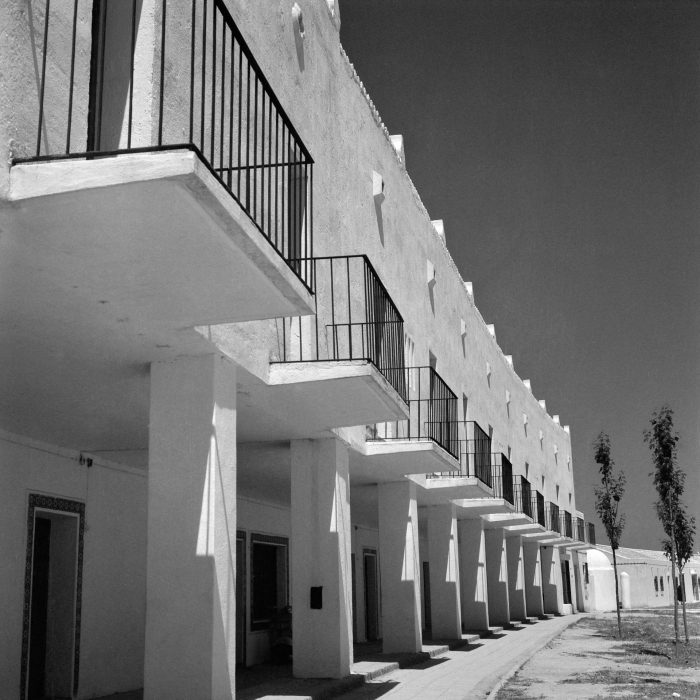 Conjunto de viviendas.  Esquivel (Sevilla), ca. 1952. Fotografía de Joaquín del Palacio, Kindel.  © Herederos de Joaquín del Palacio